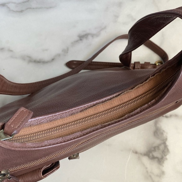 JP Ourse & Cie The Traveler Full Grain Leather Crossbody Messenger Bag - Picture 15 of 16